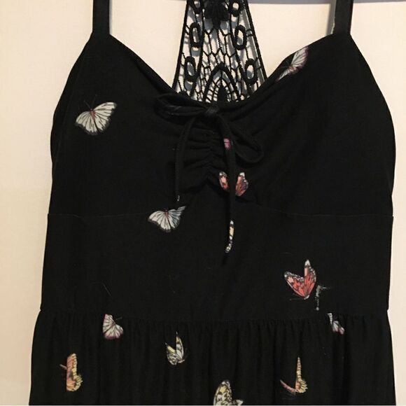 Super Comfy Pastel Butterfly lace back dress - Picture 5 of 8